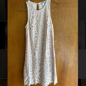 Blush lace classic dress. Size xsmall. Worn once. Like new.